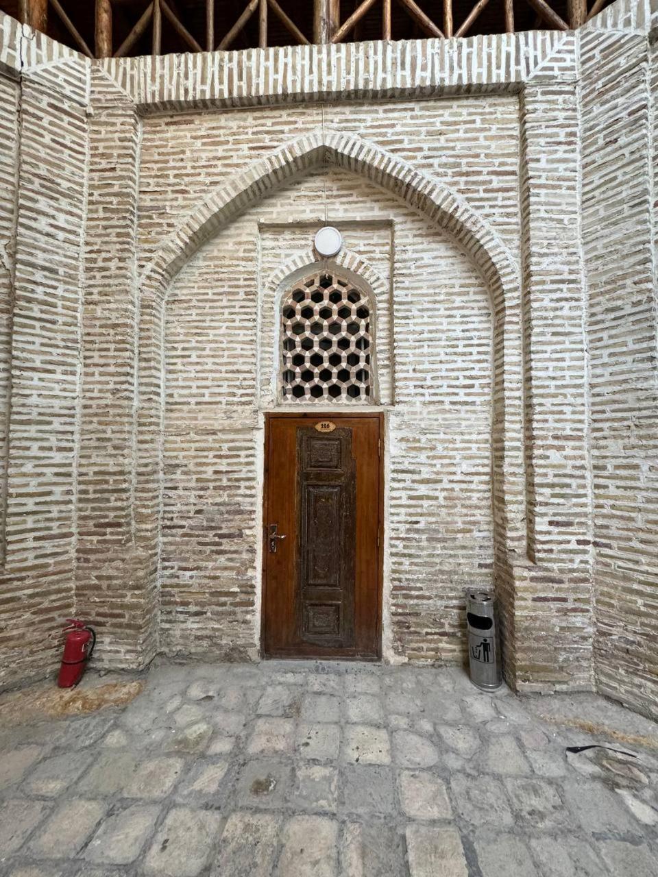 Ohun 18Th Century Caravansarai Buxoro Luaran gambar
