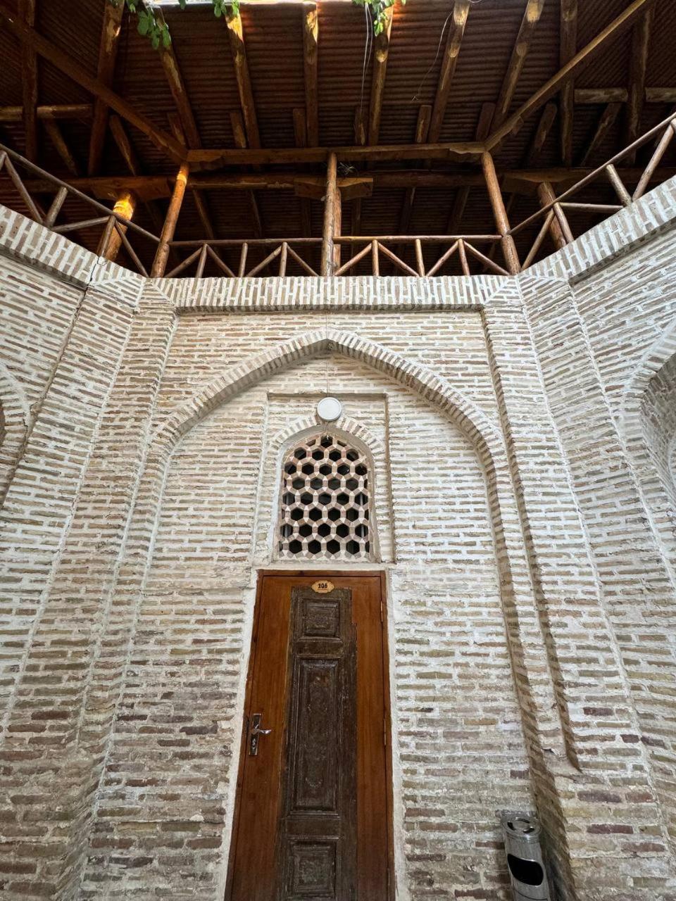 Ohun 18Th Century Caravansarai Buxoro Luaran gambar
